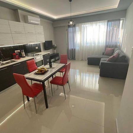Maxim Deluxe Apartment Nea Alikarnassos מראה חיצוני תמונה