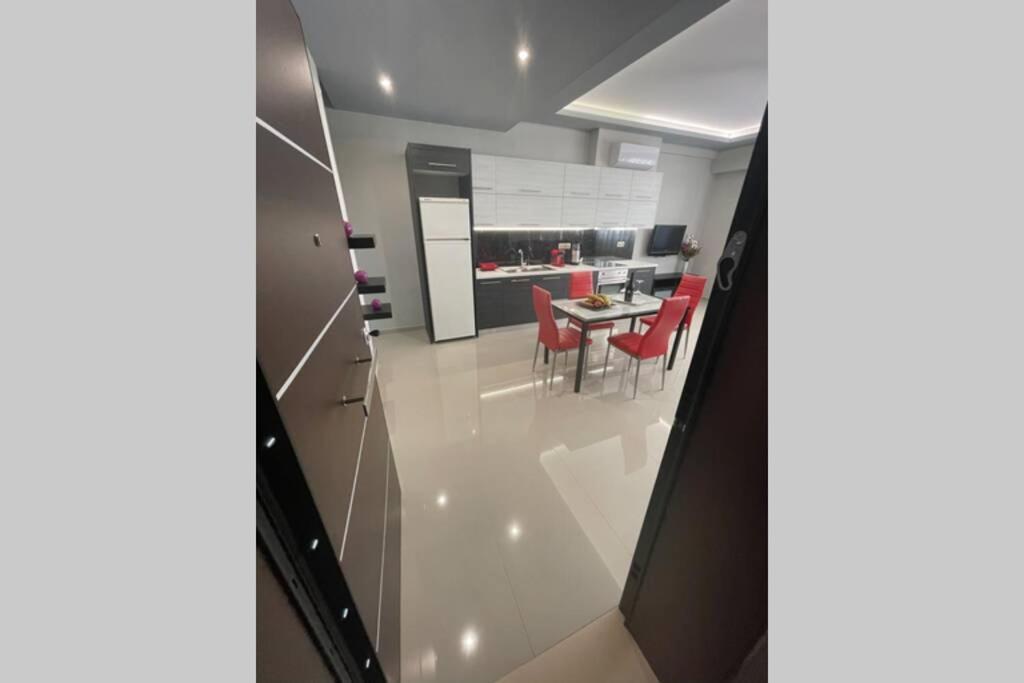 Maxim Deluxe Apartment Nea Alikarnassos מראה חיצוני תמונה